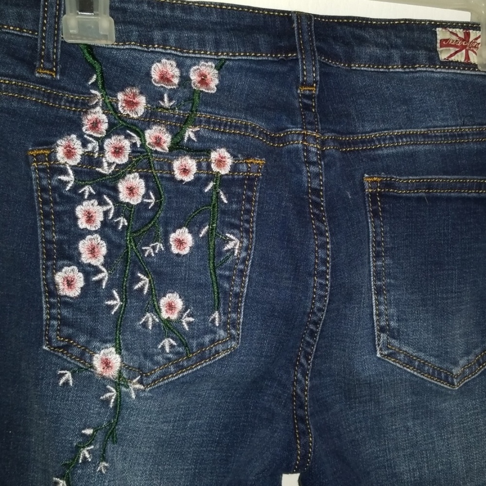 Jeans - Picture 3 of 3